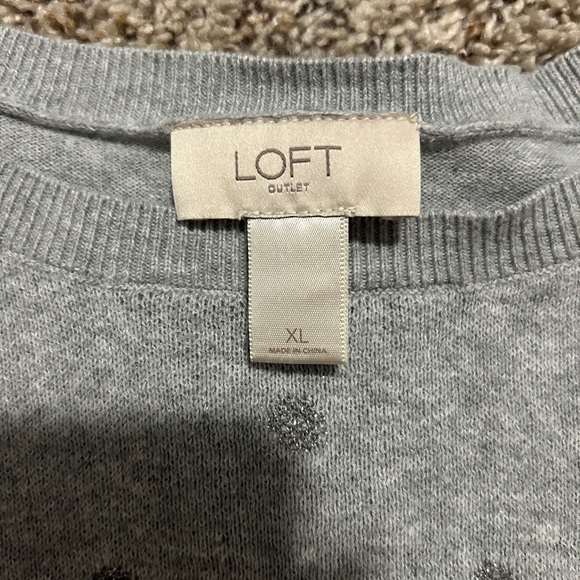 Adorable sparkley gray sweater! - Picture 3 of 3